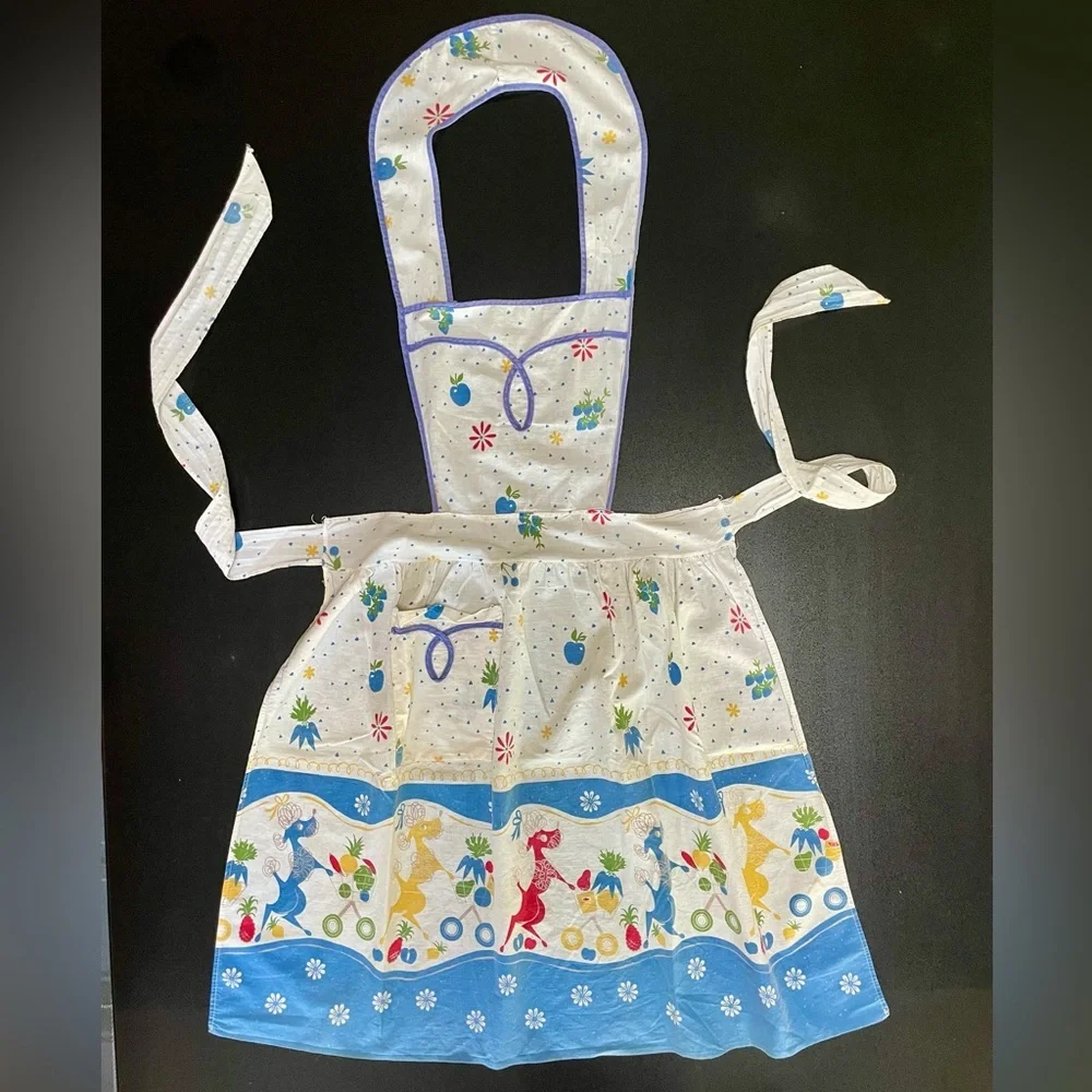 Vintage MCM colorful cotton apron w/dancing poodles at the market, EUC, SzS